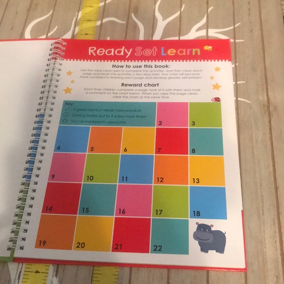 Spanish First Words Wipe Clean Book - Picture 3 of 8